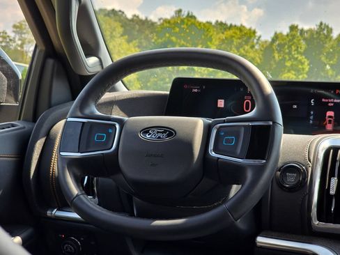 Used 2026 Ford Expedition Tremor AWD/4WD image 23