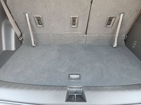 Certified 2023 Chevrolet Traverse RS FWD image 32