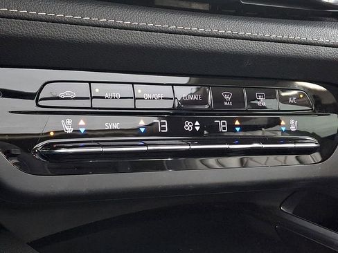 Used 2023 Buick Envision Avenir image 17