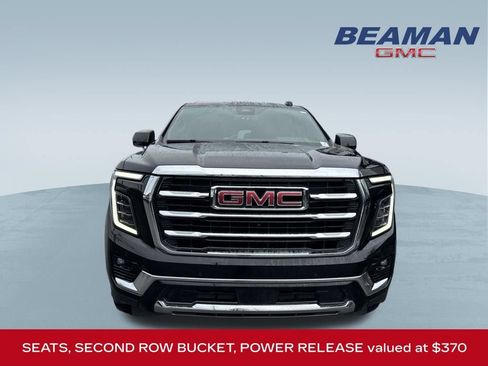 Used 2025 GMC Yukon Elevation AWD/4WD image 2