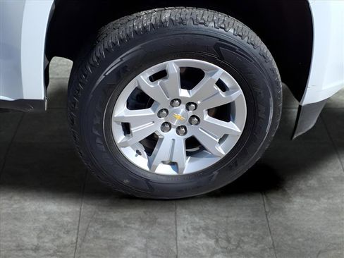 Used 2022 Chevrolet Colorado LT w/ Fleet Safety Package image 11