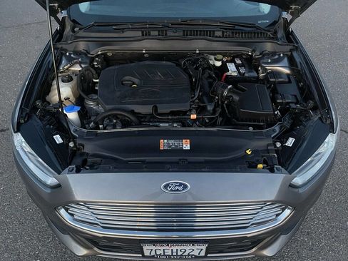 Used 2014 Ford Fusion SE image 21
