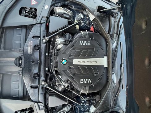 Used 2014 BMW 750i xDrive image 15