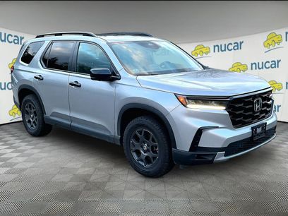 Used 2025 Honda Pilot TrailSport