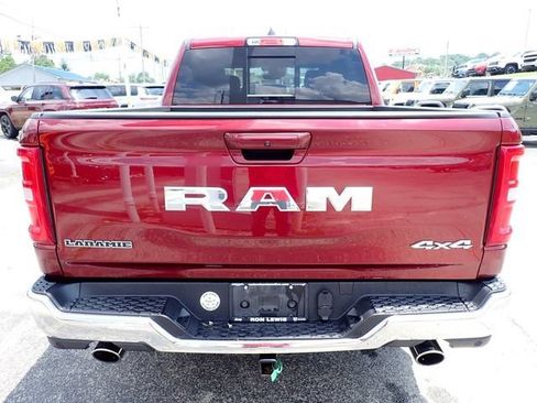 Used 2025 RAM 1500 Laramie AWD/4WD image 4