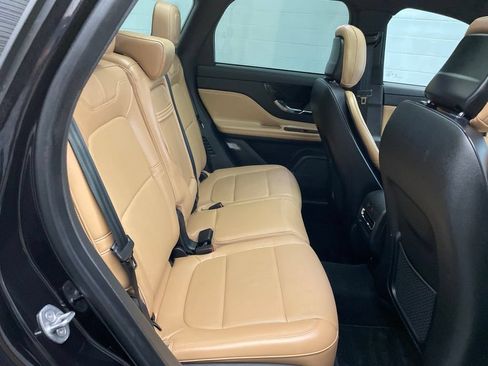 Used 2023 Lincoln Corsair Reserve w/ Equipment Group 202A AWD/4WD image 25