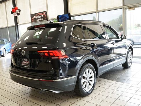 Used 2018 Volkswagen Tiguan SE w/ Front Fog Lights Package FWD image 16