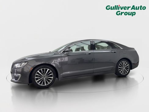 Used 2017 Lincoln MKZ Select w/ Select Plus Package FWD image 2