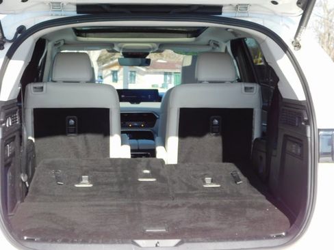 Used 2024 MAZDA CX-90 Plug-In Hybrid w/ Premium Plus image 27