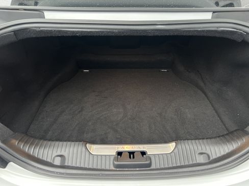 Used 2013 Jaguar XJ L Portfolio image 12