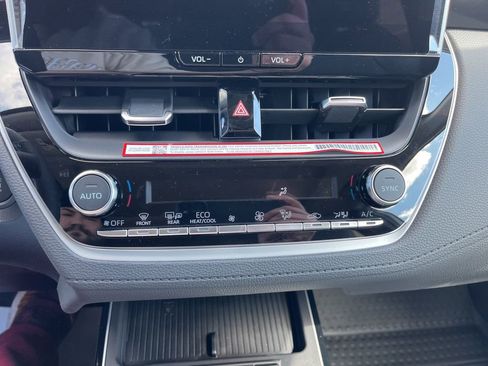 Used 2026 Toyota Corolla Cross XLE w/ Convenience Package image 26