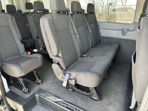 Used 2018 Ford Transit 350 XLT image 13