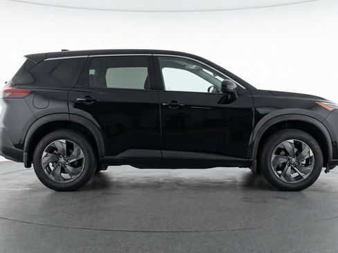 Used 2025 Nissan Rogue SV FWD image 11