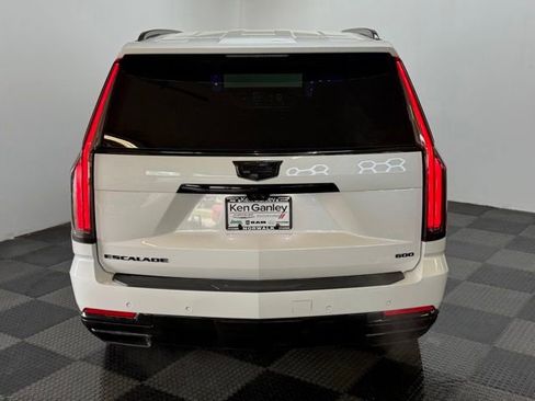 Used 2025 Cadillac Escalade Sport Platinum w/ LPO, Floor Liner Package AWD/4WD image 10