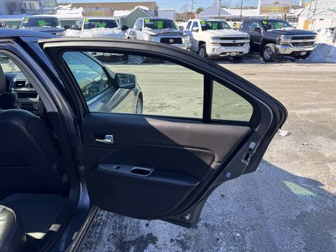 Used 2010 Ford Fusion SEL image 31