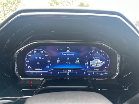 Used 2024 Chevrolet Silverado 1500 RST image 18