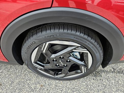 New 2025 Kia K4 EX image 13