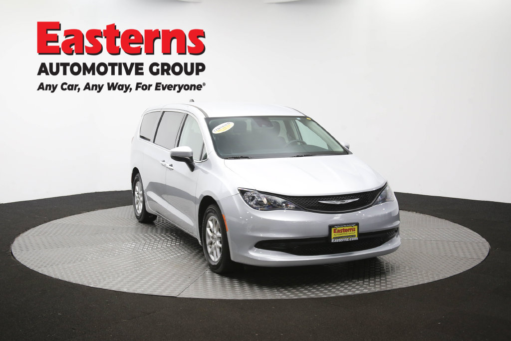 Used 2023 Chrysler Voyager LX FWD image 53