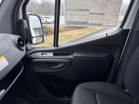 New 2025 Mercedes-Benz Sprinter 2500 image 24