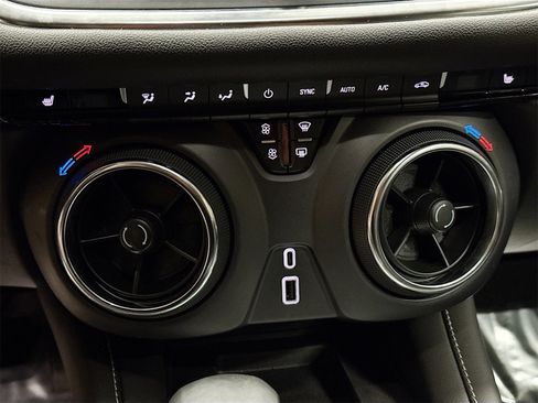 New 2025 Chevrolet Blazer LT w/ Sound & Technology Package image 16