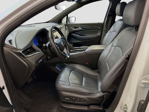 Used 2024 Buick Enclave Premium image 13