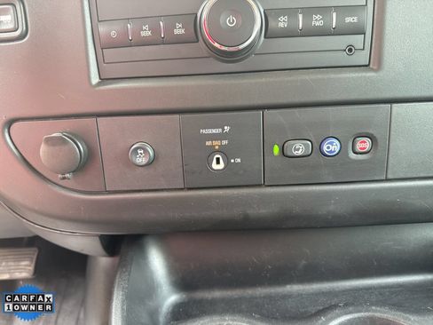 Used 2020 Chevrolet Express 3500 RWD image 17