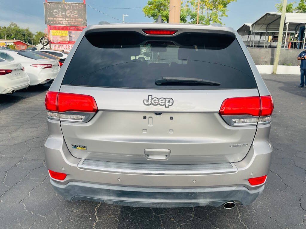 Used 2015 Jeep Grand Cherokee Limited w/ Luxury Group II RWD image 8