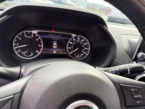 Used 2021 Nissan Sentra SV w/ Electronics Package image 16