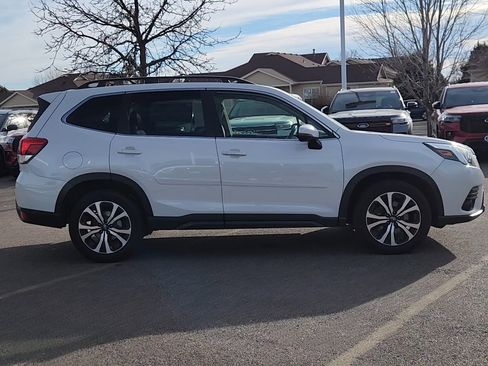 Used 2022 Subaru Forester Limited image 6