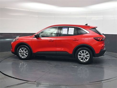 Used 2024 Ford Escape Active w/ Cold Weather Package image 7