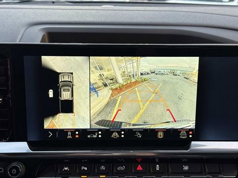 Certified 2025 Chevrolet Silverado 1500 High Country w/ High Country Premium Package image 27