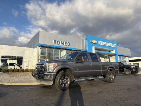 Used 2011 Ford F350 Lariat w/ Lariat Interior Pkg image 1