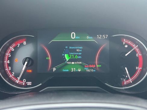 Used 2023 Toyota RAV4 XLE w/ Convenience Package image 4