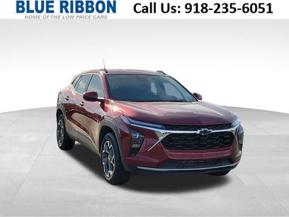 Used 2025 Chevrolet Trax LT w/ Driver Confidence Package