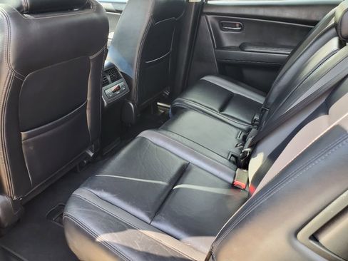 Used 2011 MAZDA CX-9 Touring w/ Moonroof & Bose Audio Pkg image 23