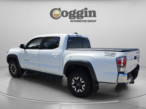 Used 2020 Toyota Tacoma TRD Off-Road RWD image 3