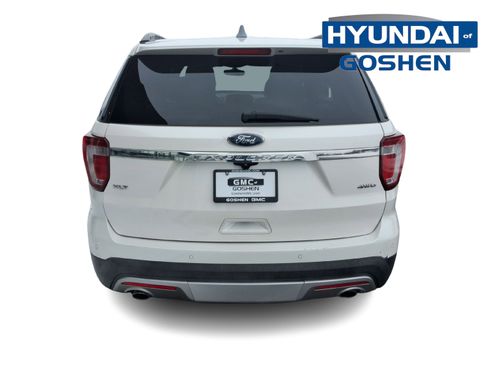 Used 2017 Ford Explorer XLT w/ Equipment Group 202A image 7