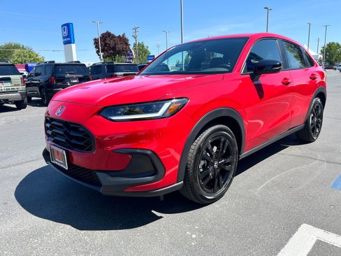 New 2026 Honda HR-V Sport image 3