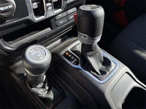 Used 2020 Jeep Wrangler Unlimited Sport image 19