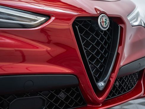 Used 2023 Alfa Romeo Stelvio Quadrifoglio w/ Active Assist Plus Package AWD/4WD image 14