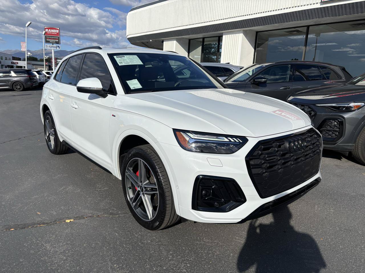Used 2024 Audi Q5 e Prestige AWD/4WD image 2