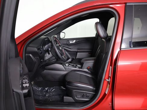 Used 2023 Ford Escape ST-Line Select w/ Tech Pack #2 AWD/4WD image 28