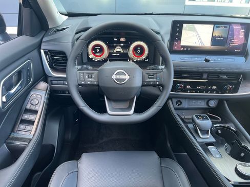New 2026 Nissan Rogue Platinum AWD/4WD image 14
