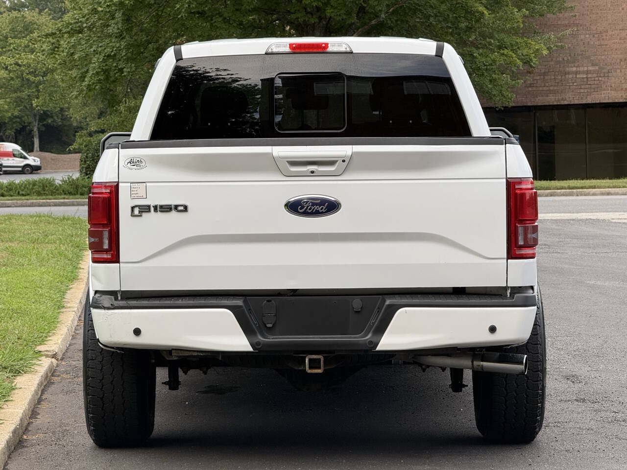 Used 2016 Ford F150 Lariat w/ Equipment Group 502A Luxury AWD/4WD image 3