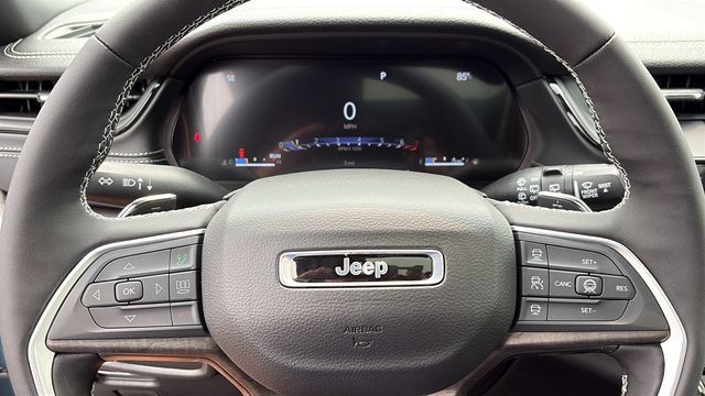 New 2026 Jeep Grand Cherokee L Limited w/ Limited Altitude Package AWD/4WD image 12