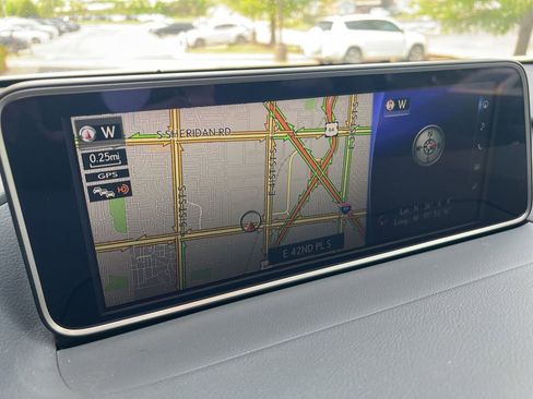 Used 2019 Lexus RX 450h AWD image 18