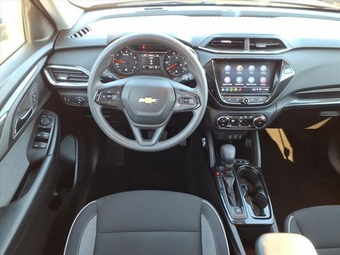 Used 2023 Chevrolet TrailBlazer LT w/ Convenience Package image 21