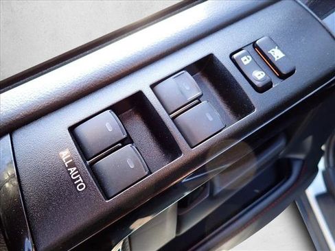 Used 2020 Toyota 4Runner TRD Off-Road Premium image 15