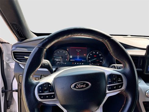 Used 2022 Ford Explorer Timberline image 11