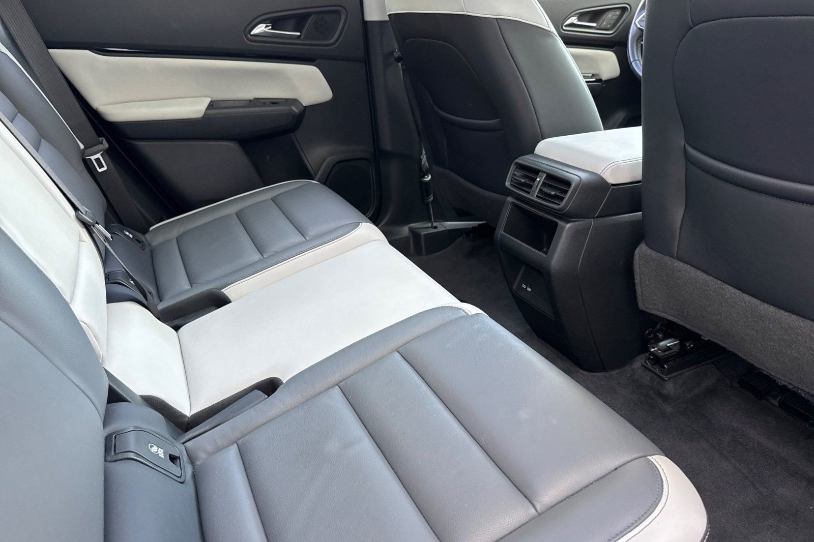 Used 2024 Honda Prologue Touring image 34